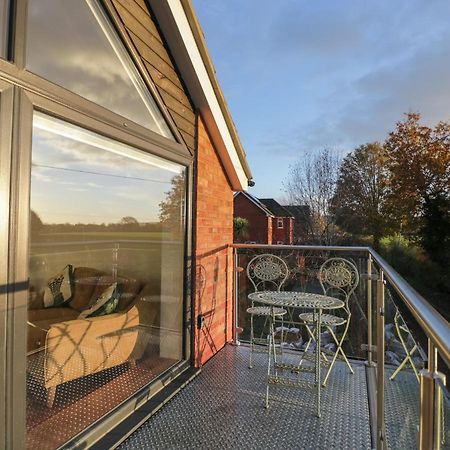 Upper Annex Appartement Calne Buitenkant foto
